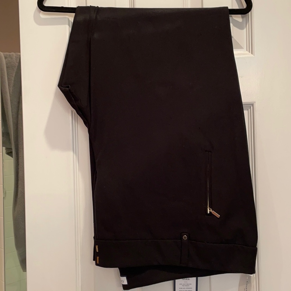 24w charter club slim leg cropped.NWT